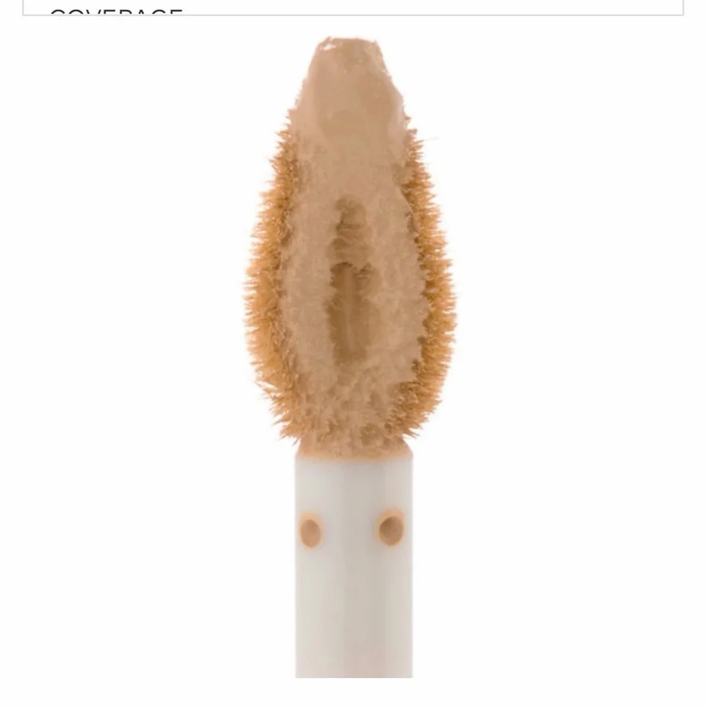 Jeffrey Star C9 concealer